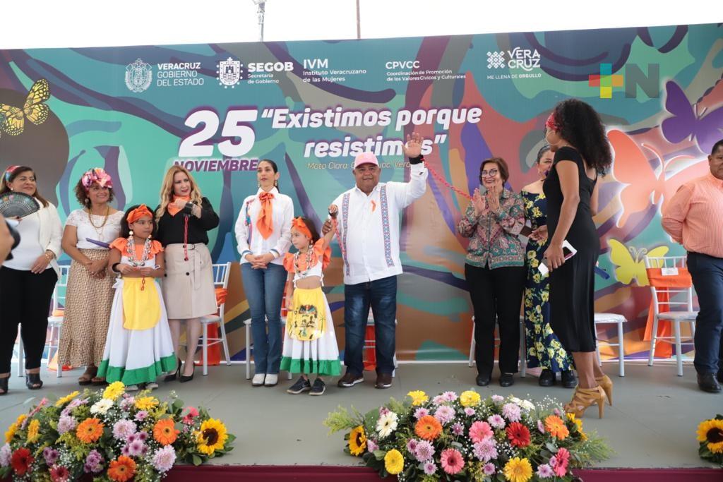 Eric Cisneros conmemora el Día Internacional de la Eliminación de la Violencia contra la Mujer, en Mata Clara