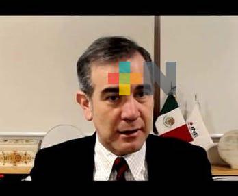 Llama Lorenzo Córdova a organismos electorales a actuar con responsabilidad e inteligencia frente a ataques de gobiernos