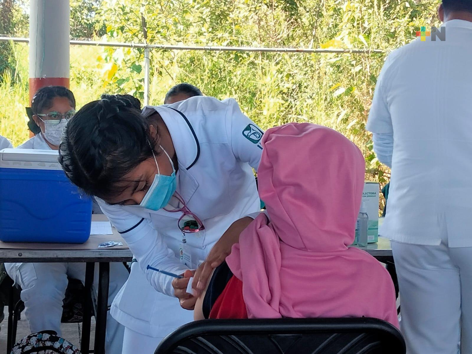 Cobertura de vacunación contra influenza alcanza 74.6%; supera meta sectorial