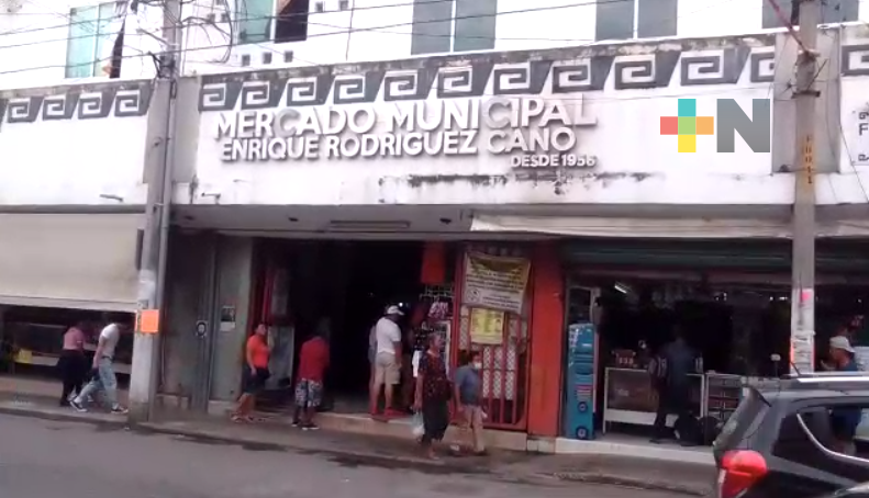 Eligen nueva directiva en mercado de Tuxpan