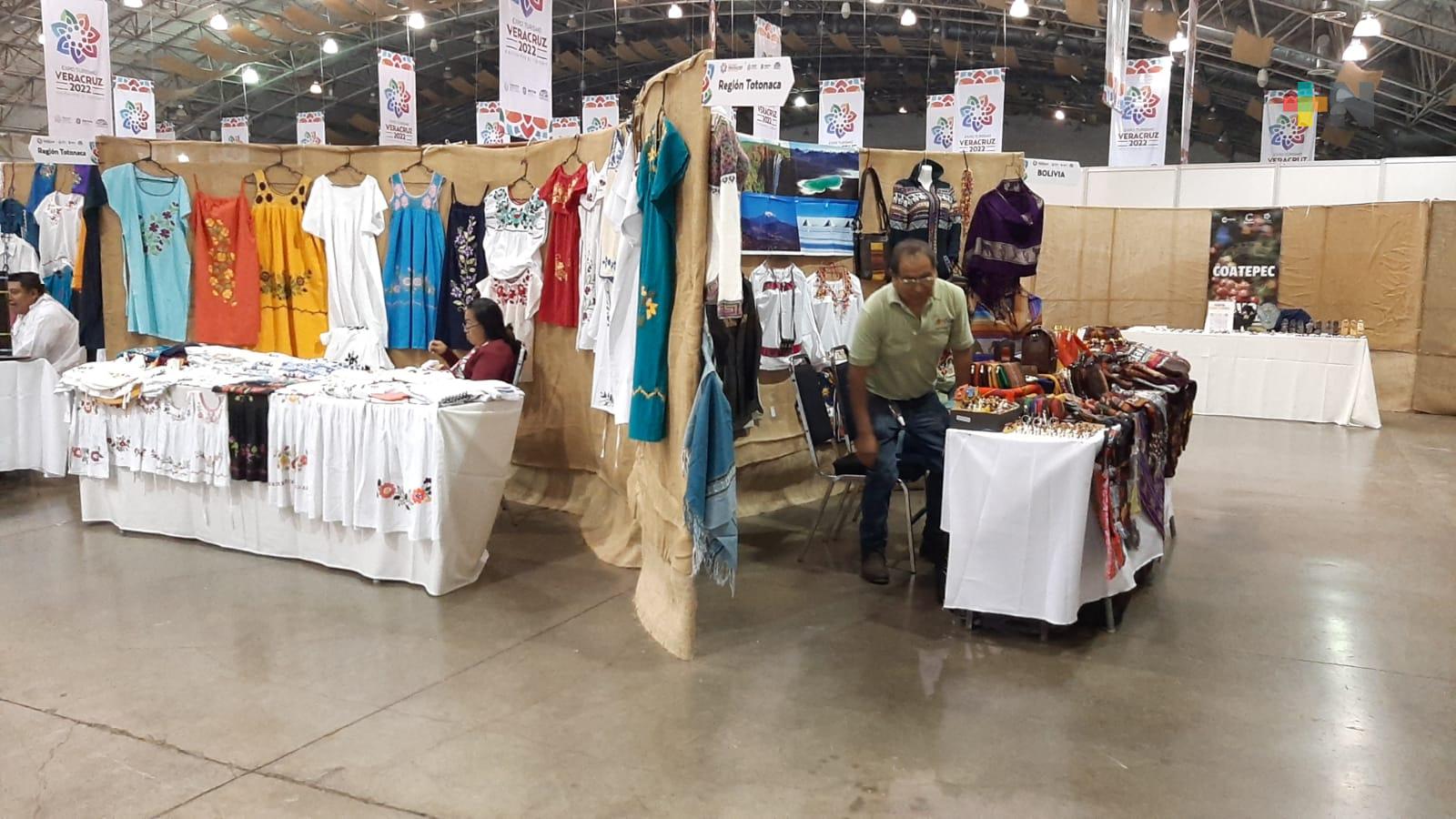 Artesanos veracruzanos participan en Expo Turismo Veracruz 2022