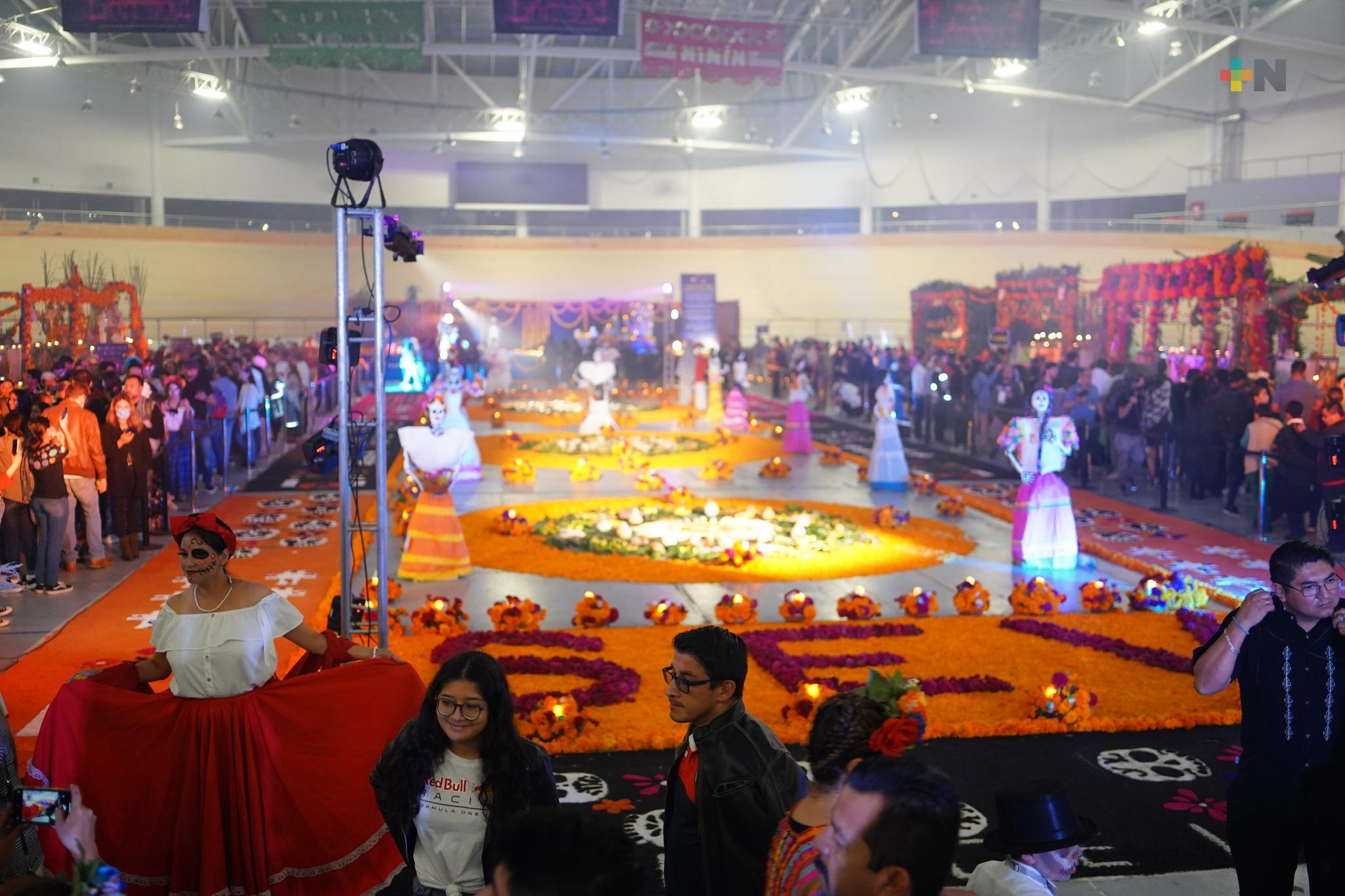 Culturas originarias de Veracruz representadas en el altar más grande del mundo