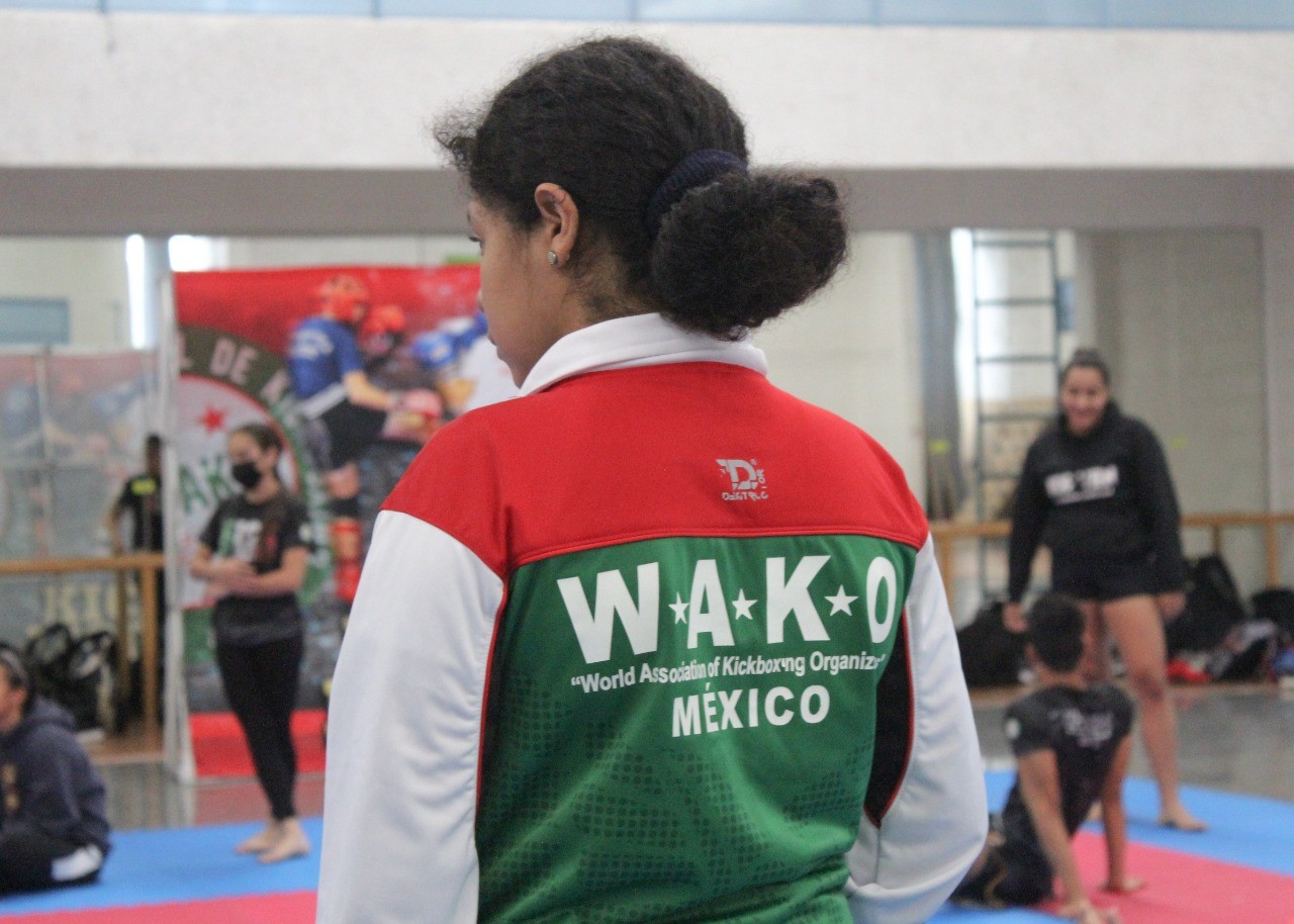 Veracruzana Diana Zamorano a Campeonato Panamericano de Kickboxing 2022