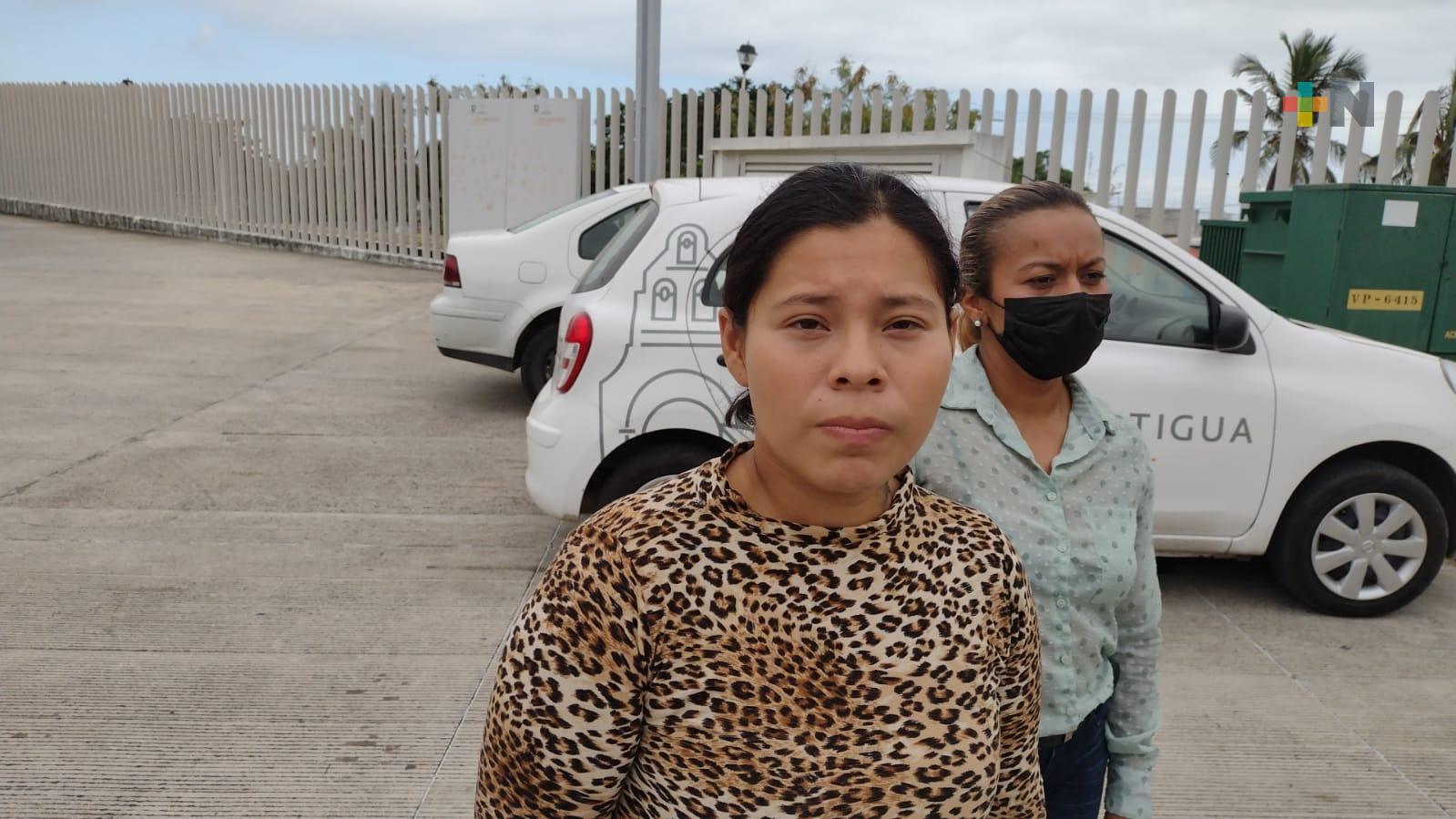 Joven madre denuncia robo de su recién nacido por parte de su suegra