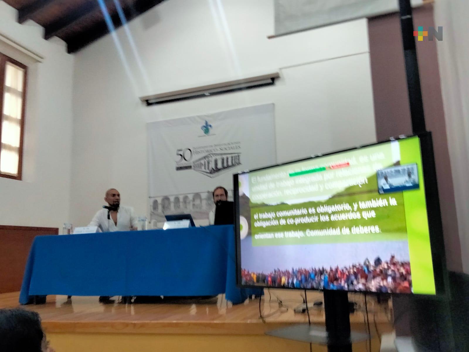 Pueblos indígenas deben hacer comunidad para fortalecer su organización y defensa: académico