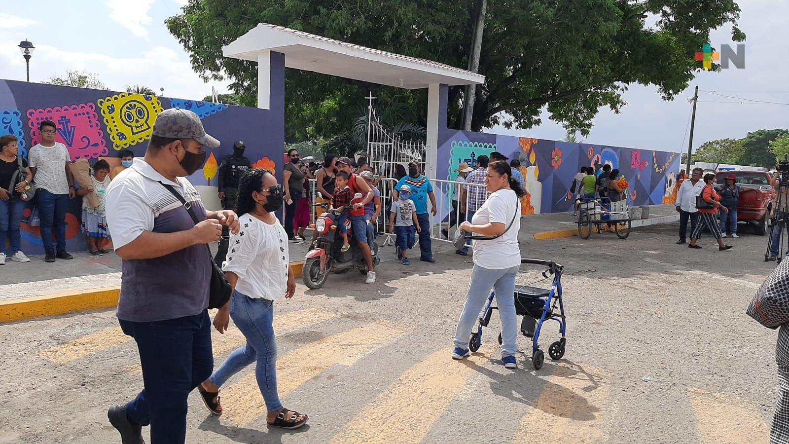 Efectúan operativo de seguridad en 10 panteones de Veracruz