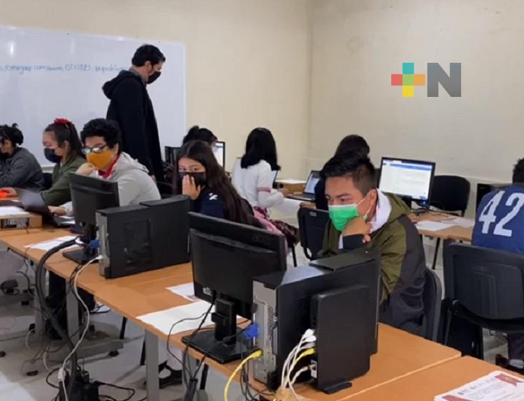 Participan estudiantes de Telebachillerato de Tuxpan en competencia de informática