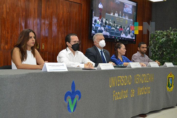 Alrededor de 300 pacientes atendieron en  jornadas de detección de cáncer de próstata de la UV en región Veracruz