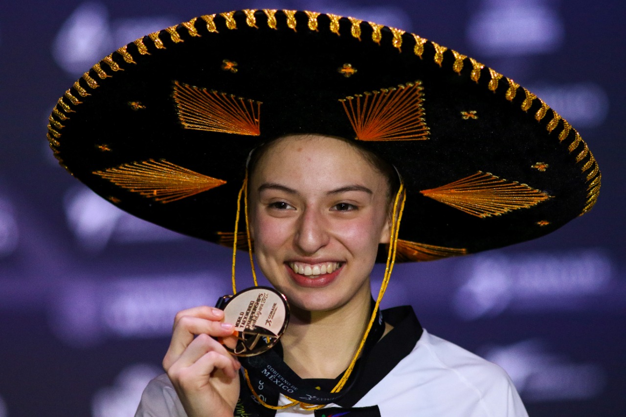 Daniela Souza ganó segundo oro para México en Campeonato Mundial de Taekwondo