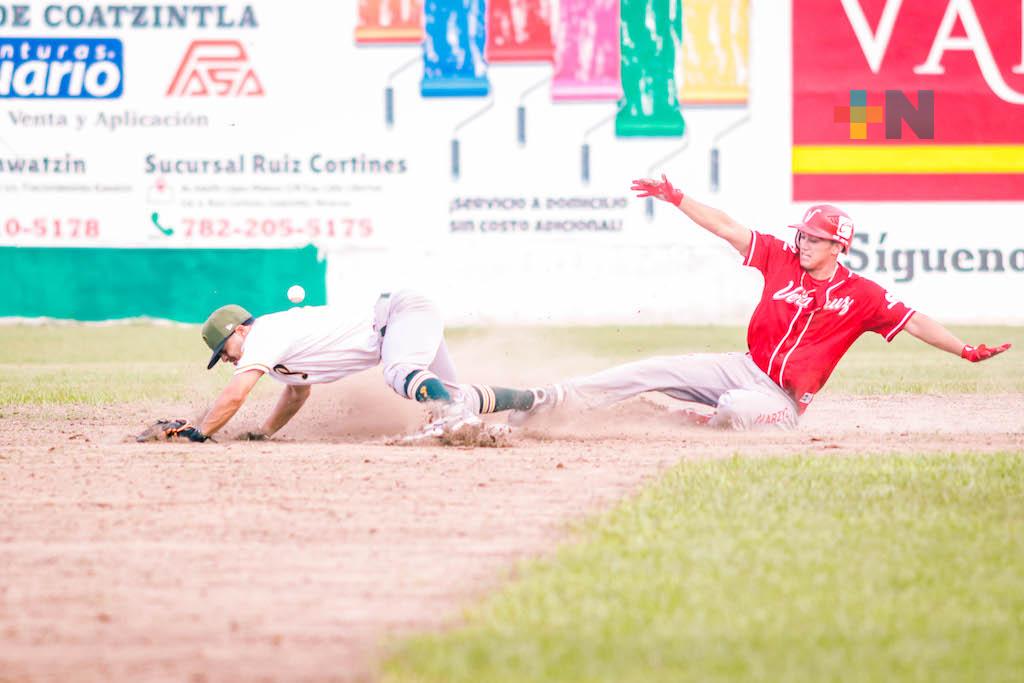 Pericos ataca en la octava entrada y vence por 3-2 a El Águila-Bravos
