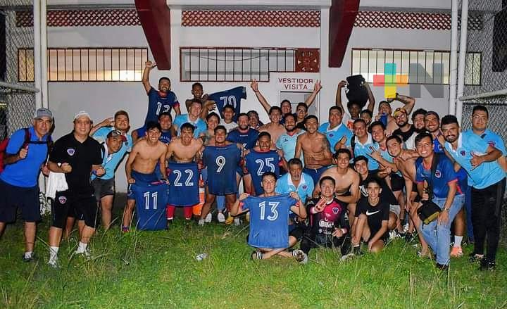 Marea Azul de Martínez avanza a la final de zona de Liga Profesional de Futbol Mexicano
