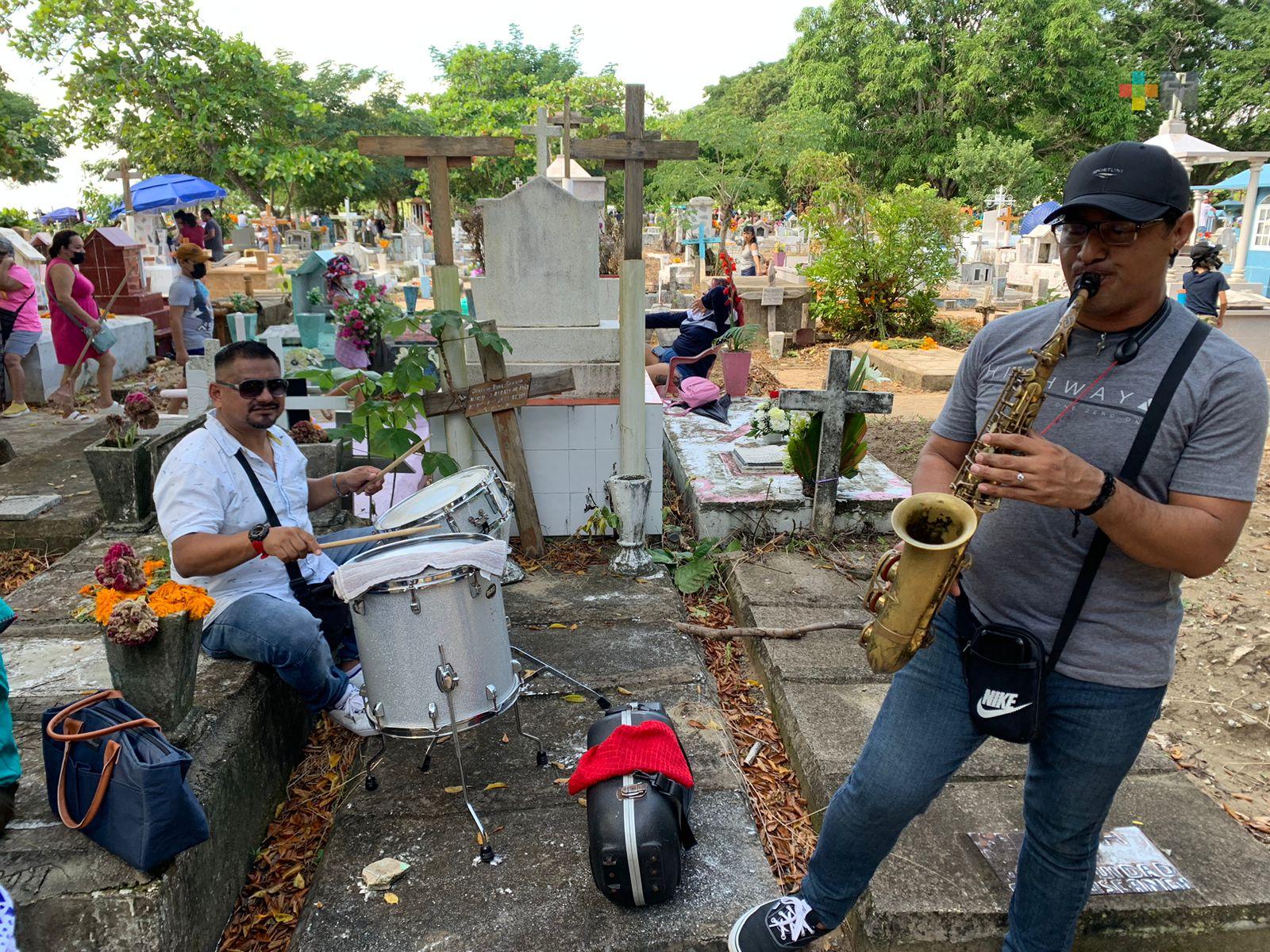 Celebración de Día de Muertos trajo consigo beneficio comercial y económico