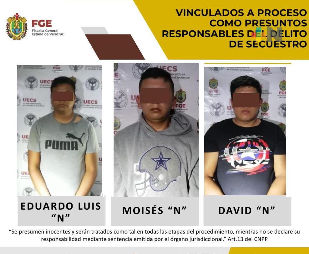 Vincula UECS a tres presuntos secuestradores, entre ellos un expolicía estatal