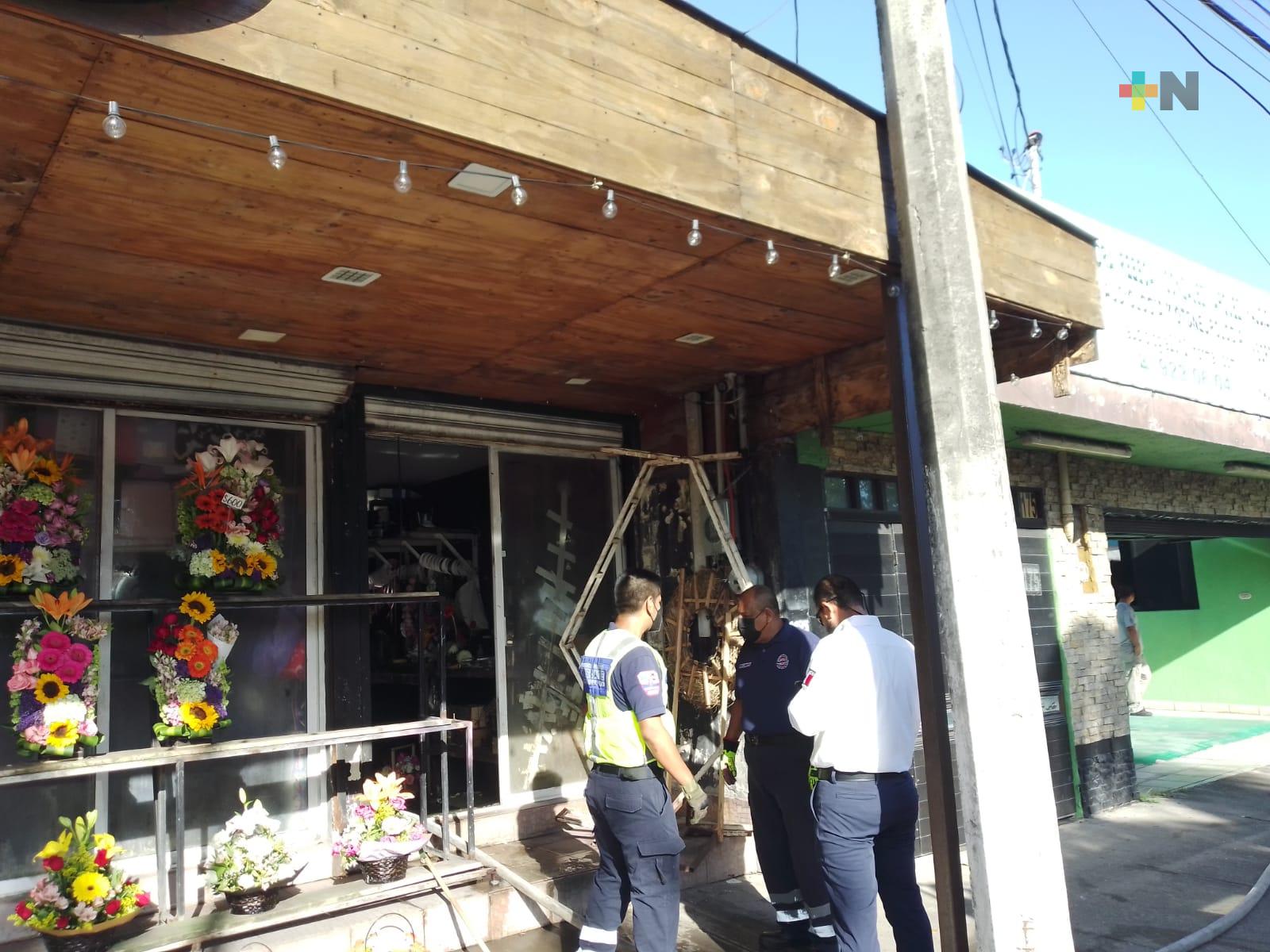 Se incendia local de flores en Boca del Río