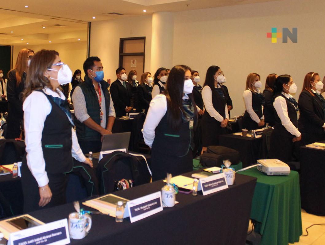 Capacita IMSS Veracruz Norte al personal de Atención y Orientación al Derechohabiente