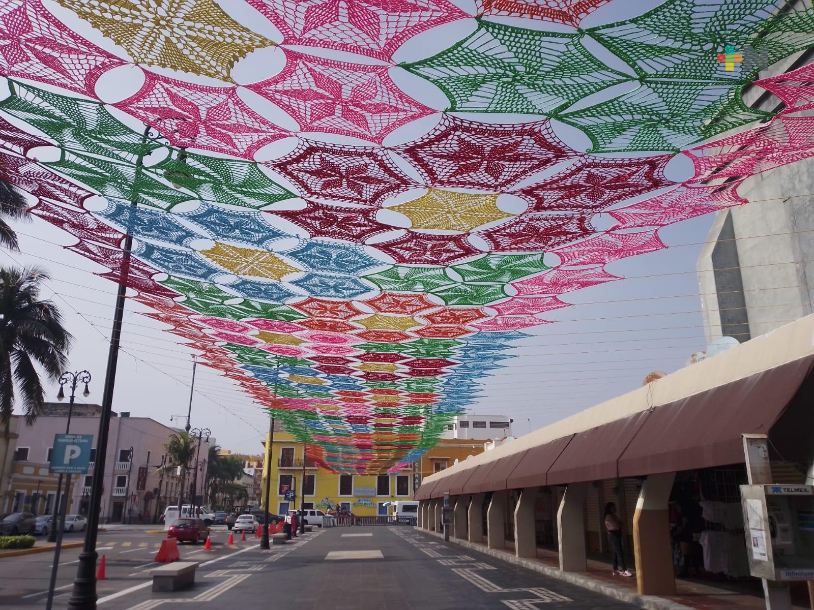 Promocionan a las artesanas de Acultzingo en Malecón de Veracruz