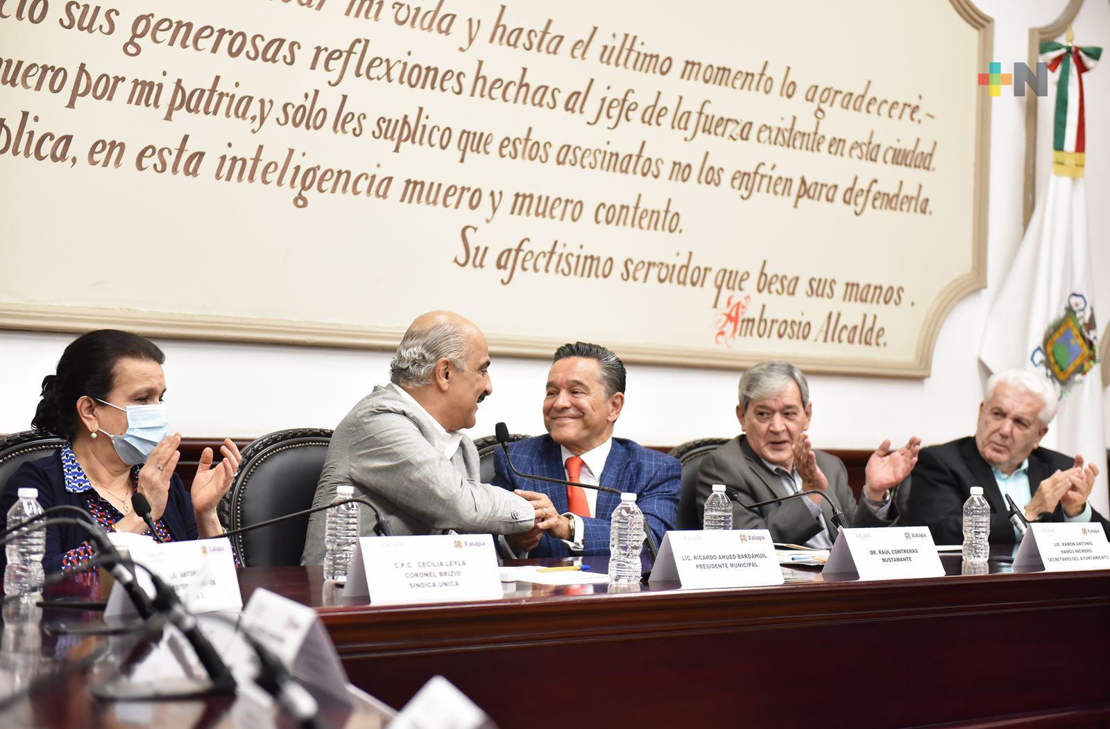 La educación es la solución a problemas del país: Raúl Contreras