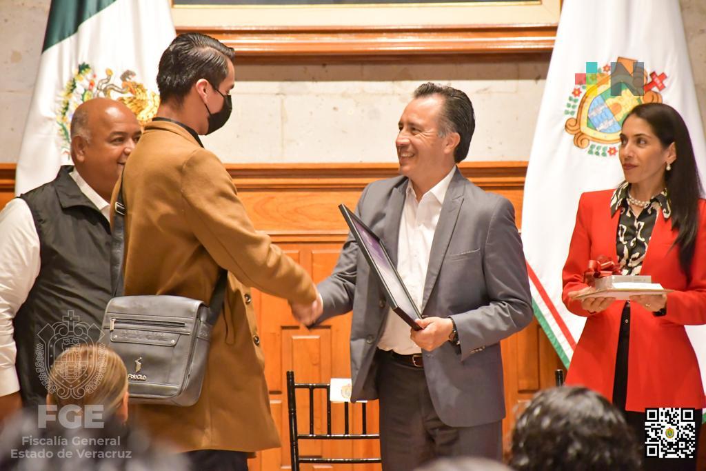Premian a participantes del desfile «Mágico-Veracruz me llena de Orgullo»