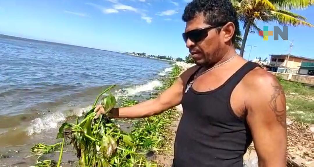 Denuncian pescadores aumento de hidrocarburo en río Coatzacoalcos