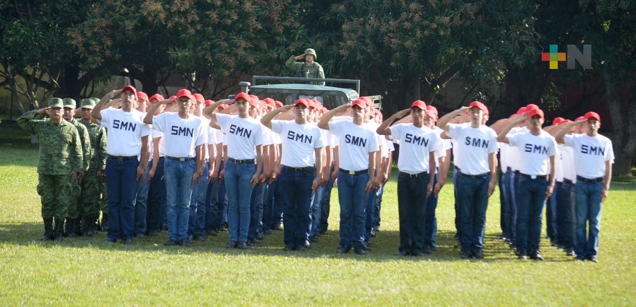 Exhorta ayuntamiento de Tuxpan a jóvenes a tramitar su cartilla del SMN