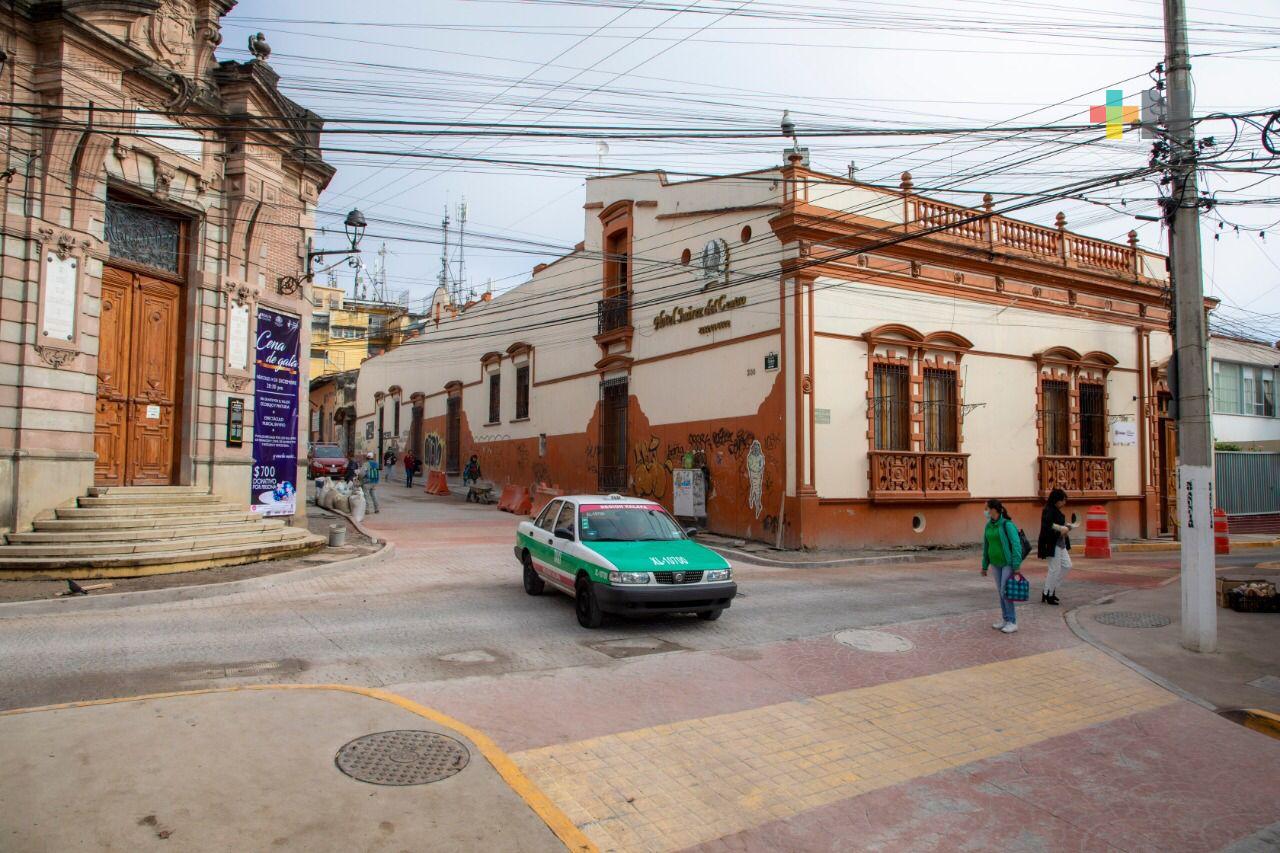 Abren circulación en Calle Clavijero, de Xalapa