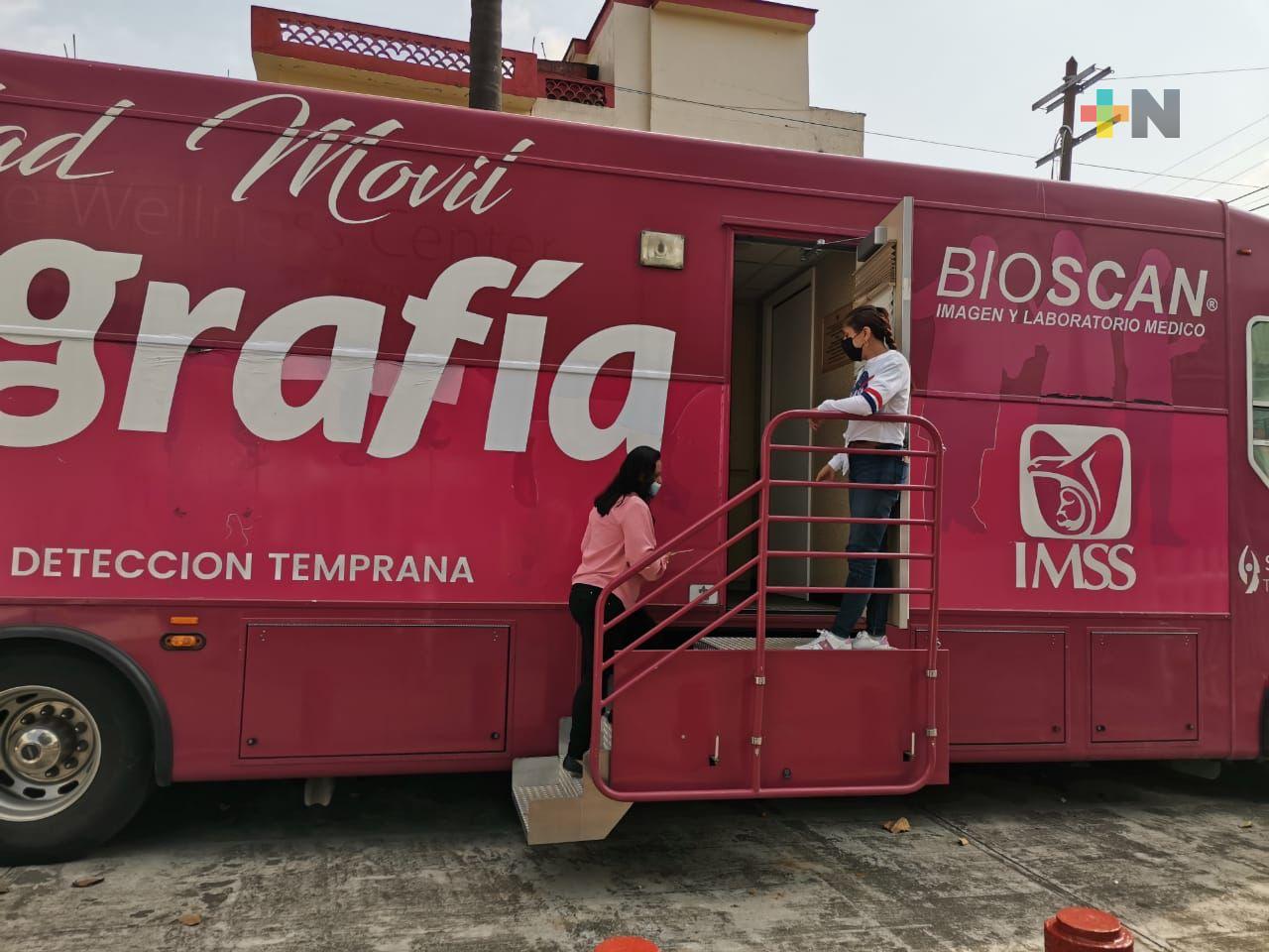 Recorren mastógrafos móviles del IMSS zona sur de Veracruz