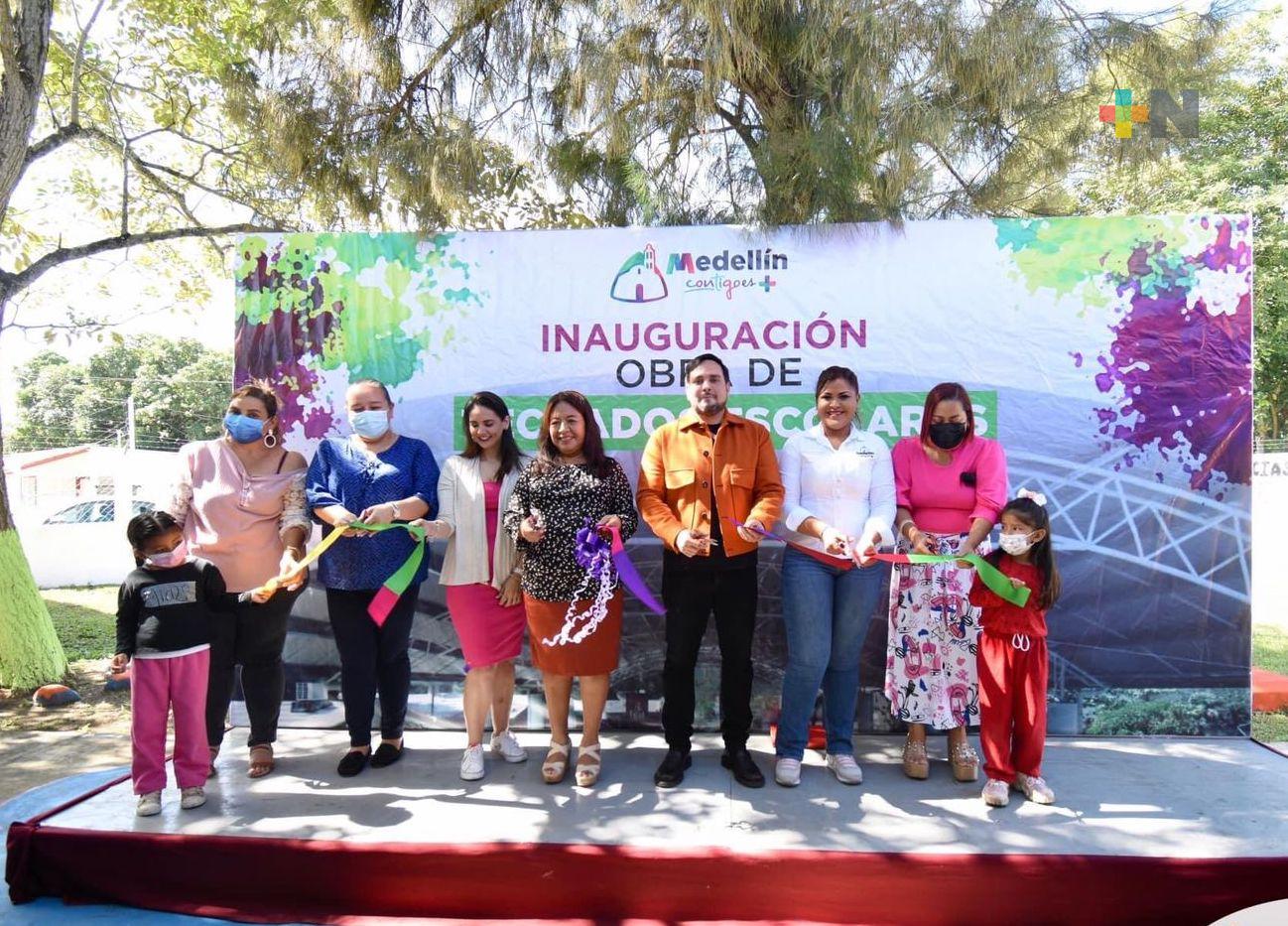 Es compromiso dignificar todas las escuelas de Medellín: Marcos Isleño