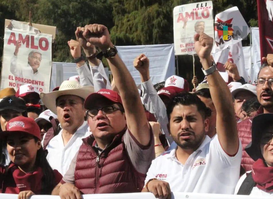Contingente veracruzano, de los más grandes en la marcha: Esteban Ramírez
