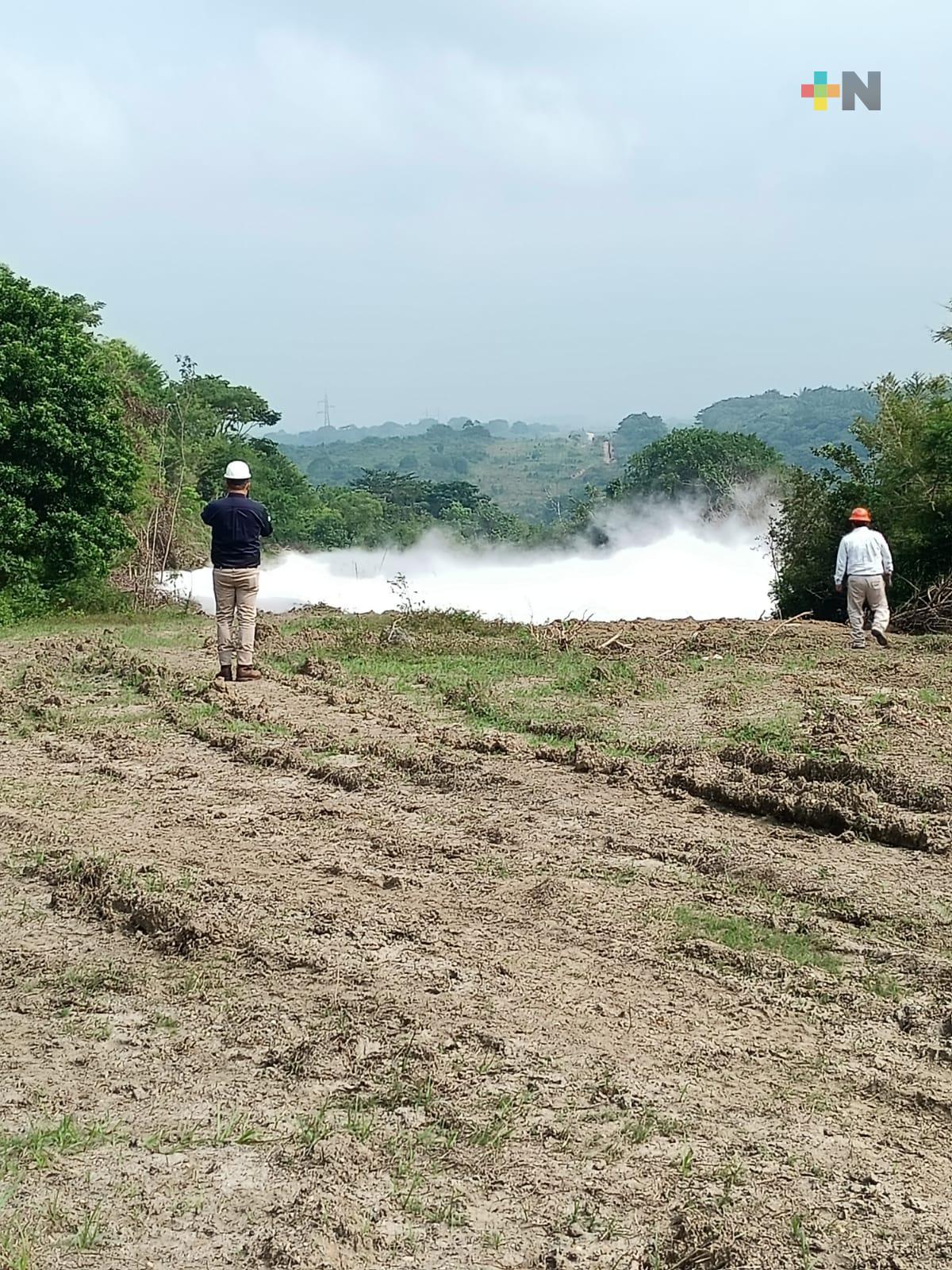 Reporta PC estatal atención por fuga de etano en Agua Dulce