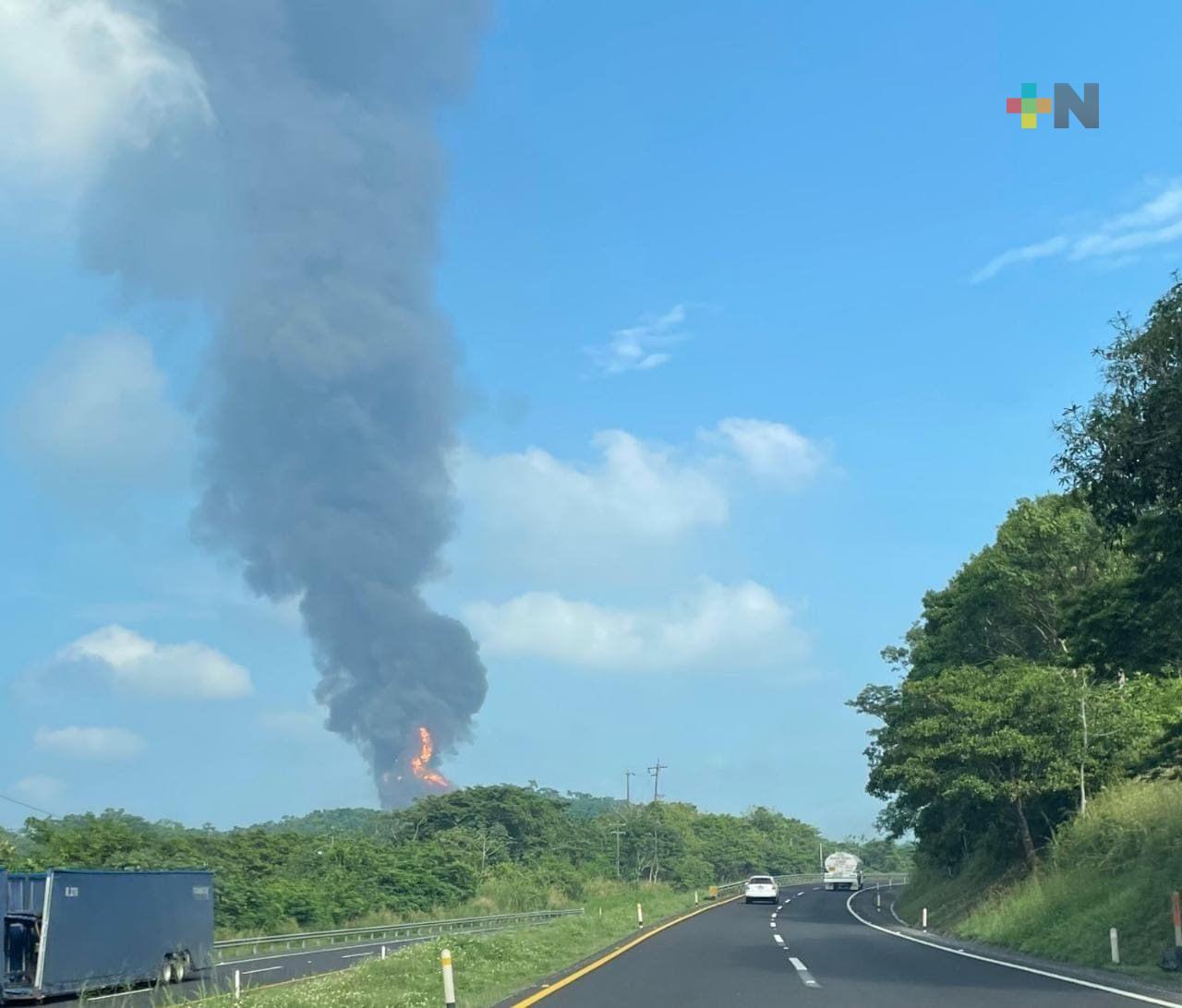 Lesionadas 19 personas tras explosión en ducto de Pemex en Agua Dulce