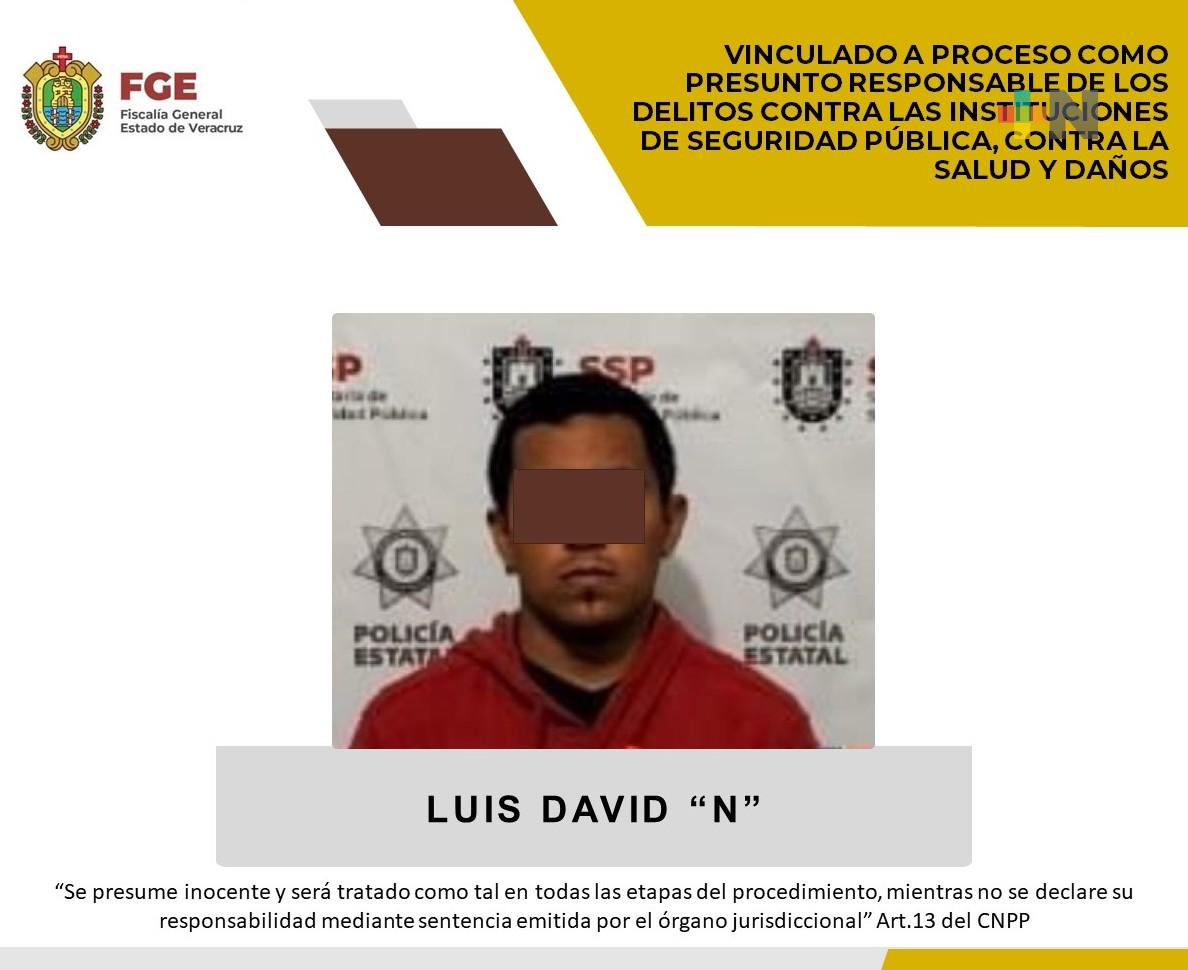 Luis David «N» es vinculado a proceso por delitos contra instituciones de seguridad pública, la salud y daños