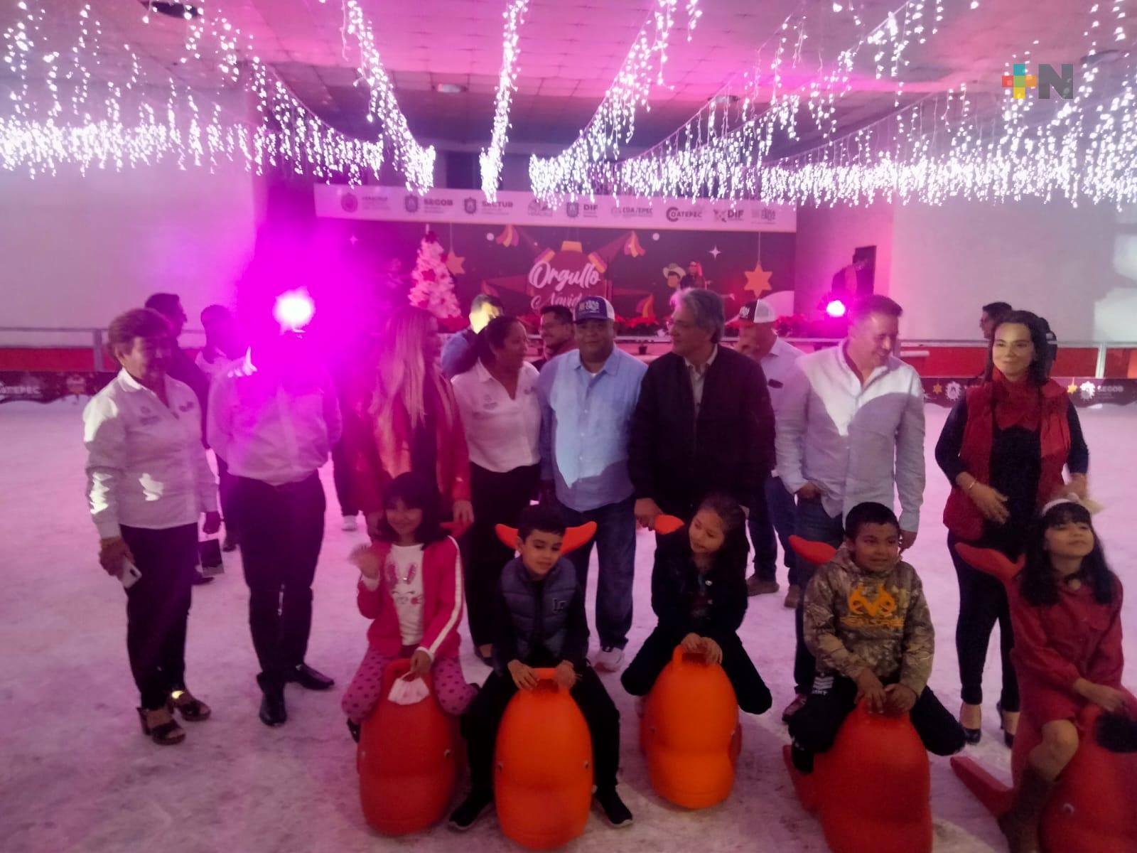 Fundamental cooperación de alcaldes para instalar pistas de hielo: Eric Cisneros