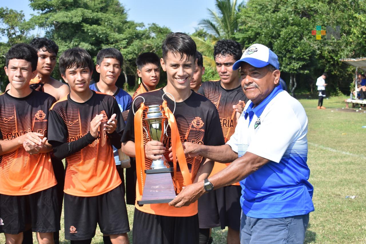 Premian a campeones de Torneo de Copa en la Liga Municipal
