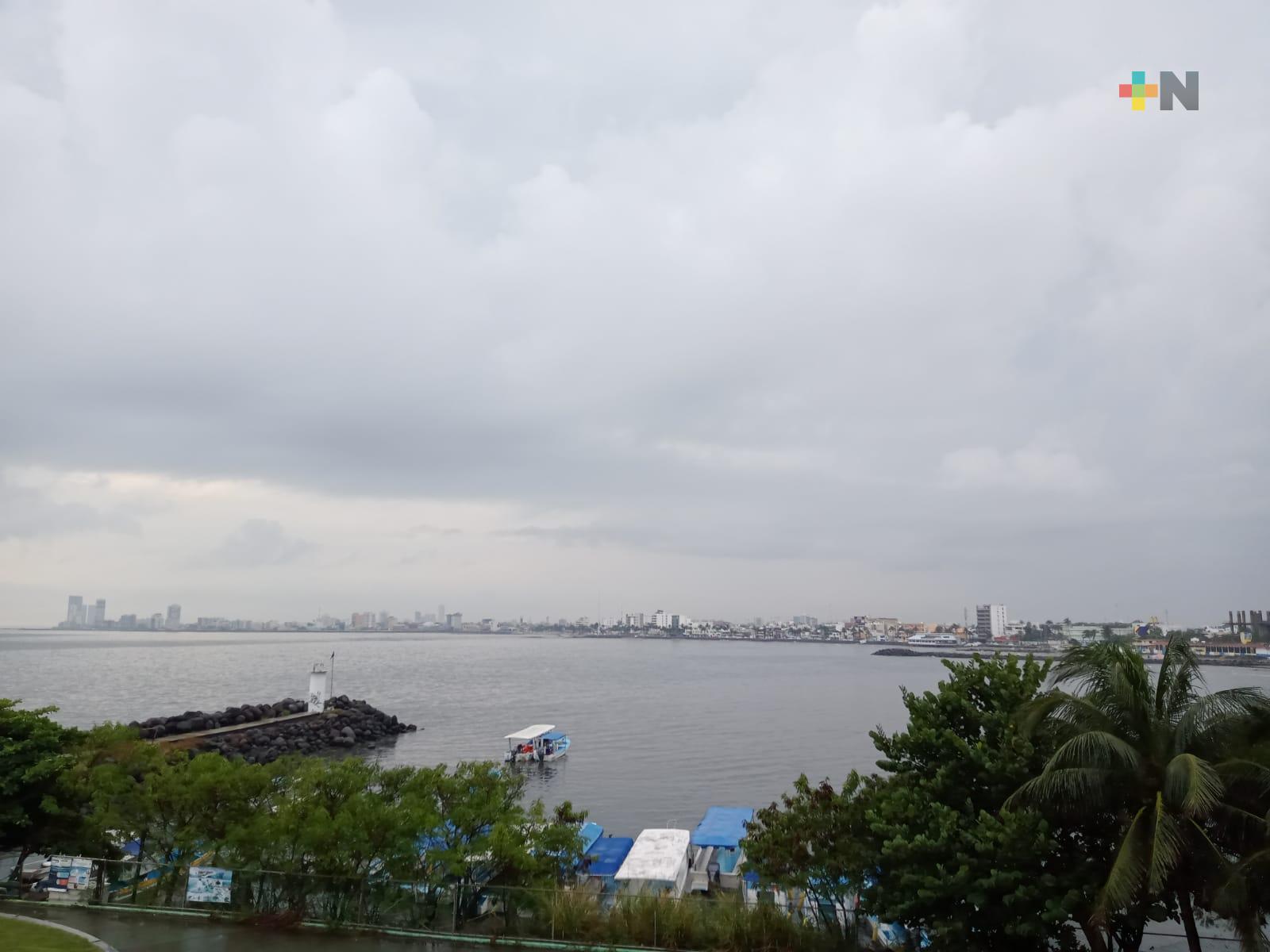 Cielo despejado a medio nublado en zona conurbada Veracruz-Boca del Río