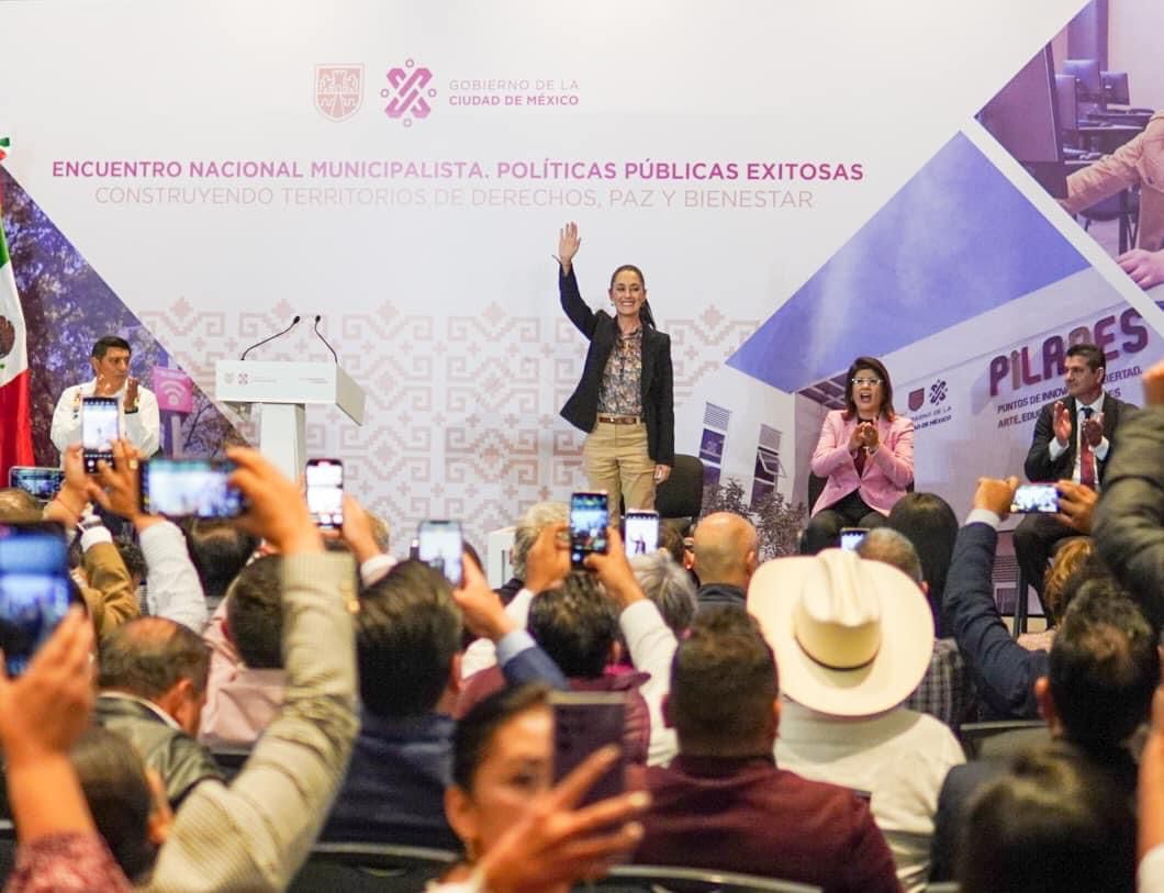 Alcaldes de Veracruz van con Sheinbaum