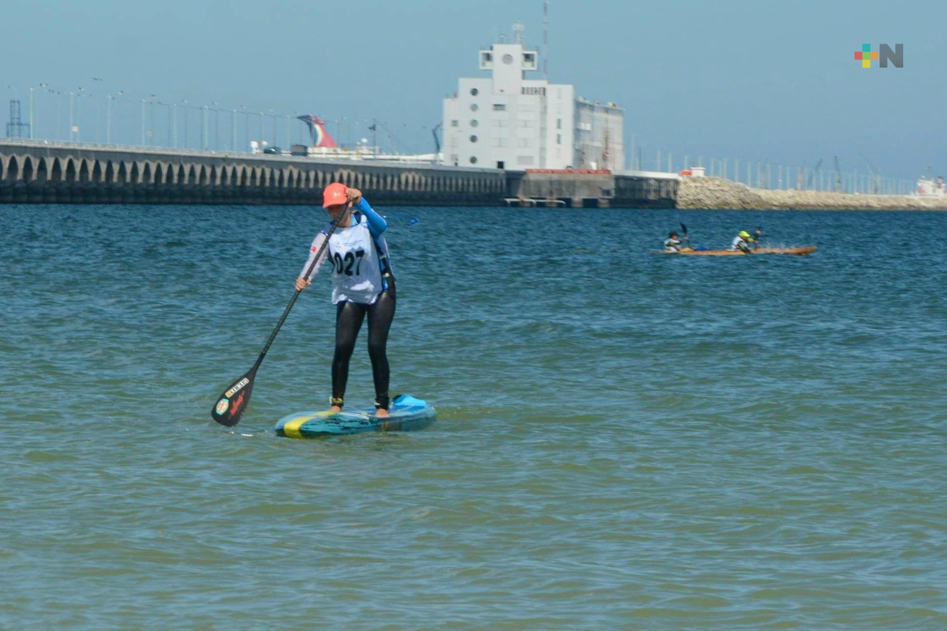 Surfista veracruzana Regina Pérez ganó dos oros en certamen Panamericano