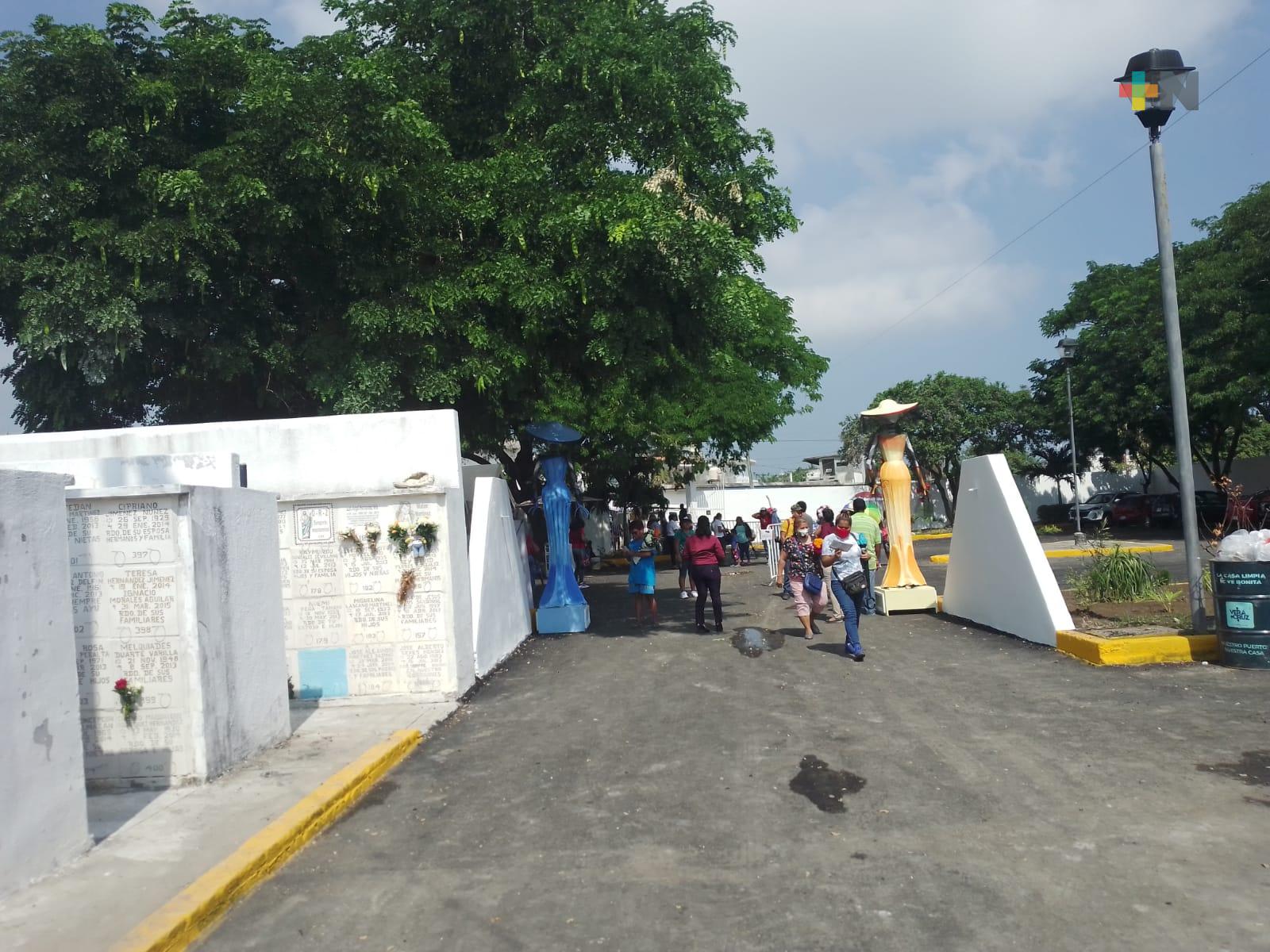 Preparan panteón municipal de Veracruz  para Día de Muertos