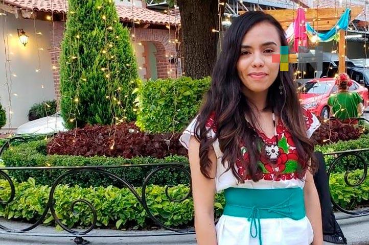 Estudiante de Teatro visibiliza violencia de género en «performance unipersonal DMT»