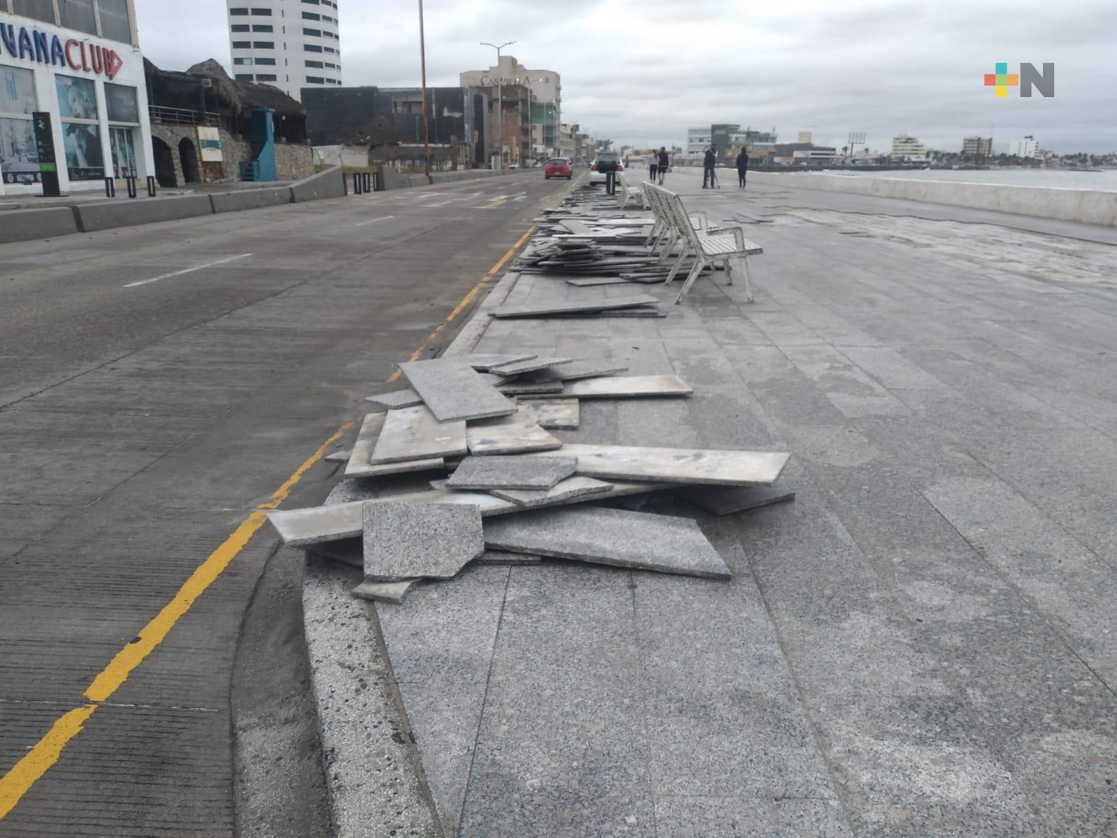 Frente frío 19 deja daños en bulevar de Boca del Río
