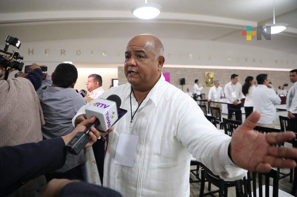 Congratula que el presidente impulse la democracia, nuestros candidatos o candidatas emanarán del pueblo: Eric Cisneros