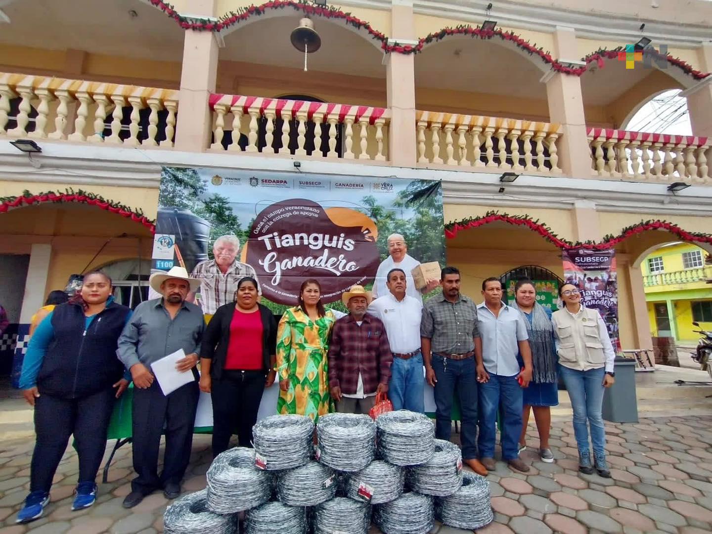 Con «Tianguis Ganadero» apoyamos más a productores veracruzanos: Gobernador