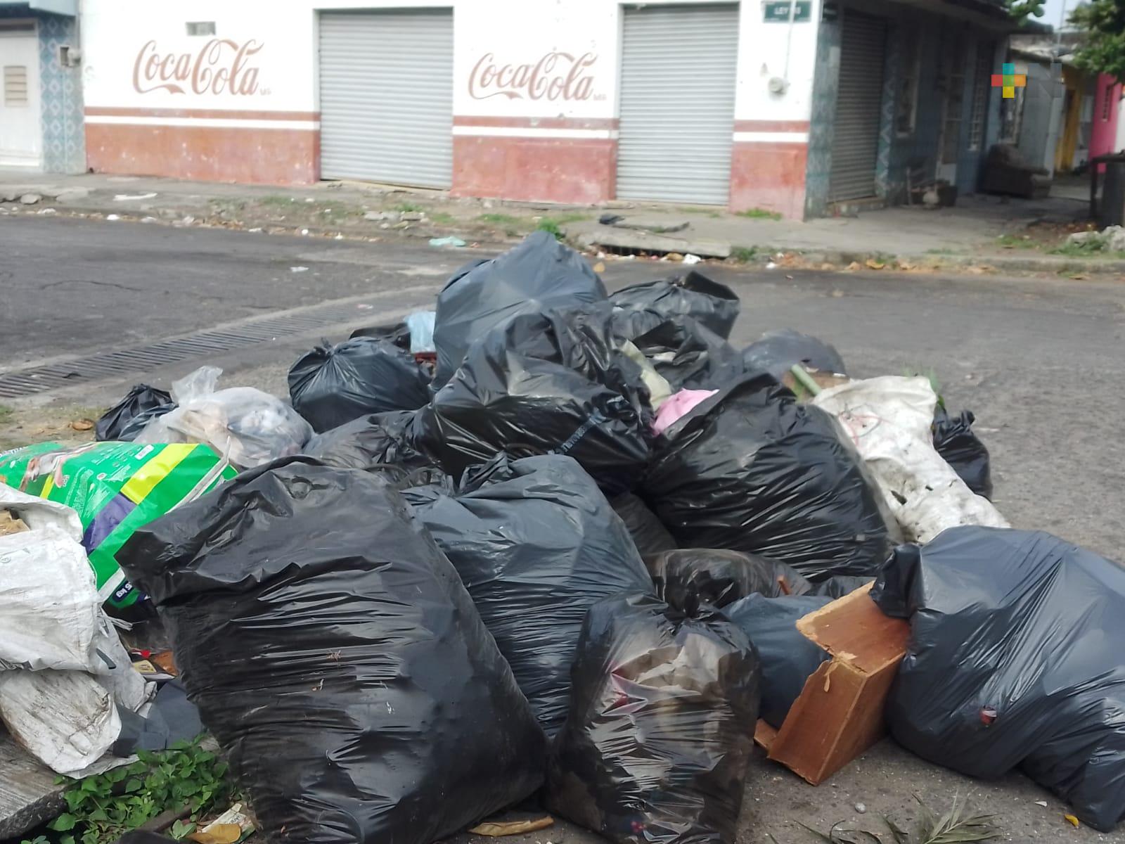 Sin pasar camiones de basura por colonias del municipio de Veracruz