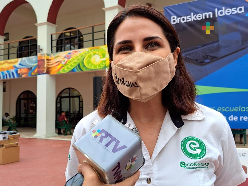 Asociación exhorta a población a no dejar basura en playas de Coatza