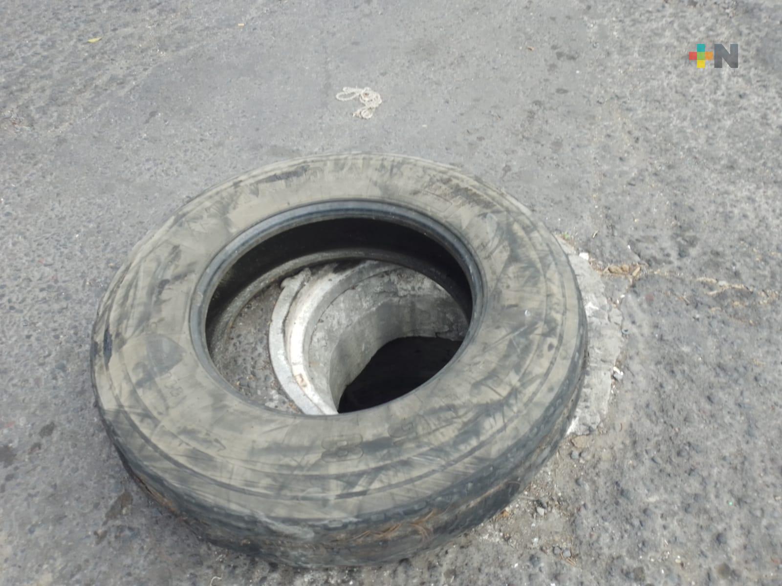 Vecinos reportan registro sin tapa en colonia del municipio de Veracruz