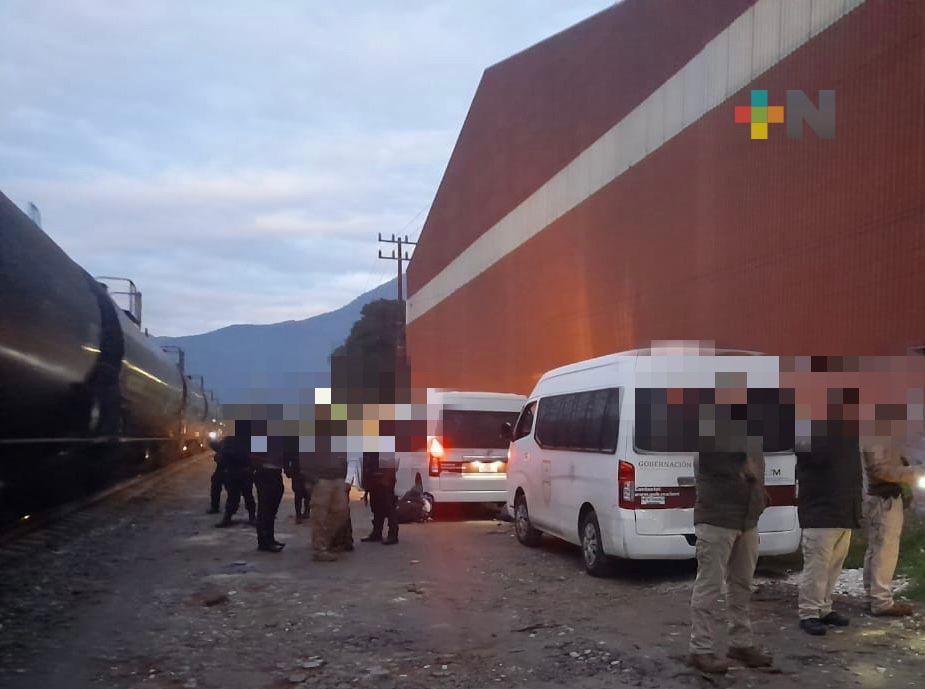 Brinda SSP apoyo humanitario a 15 centroamericanos en Orizaba y Acayucan