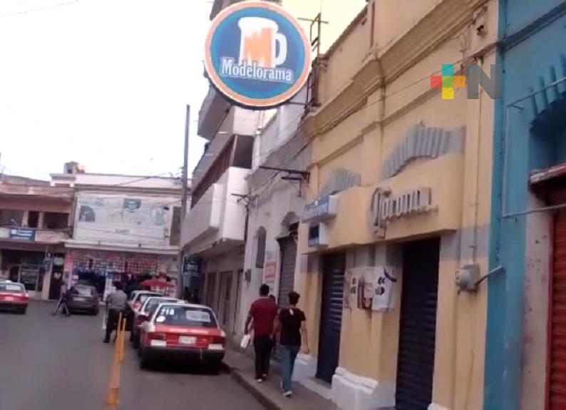 Buena respuesta de propietarios de bares y cantinas en pago de refrendos