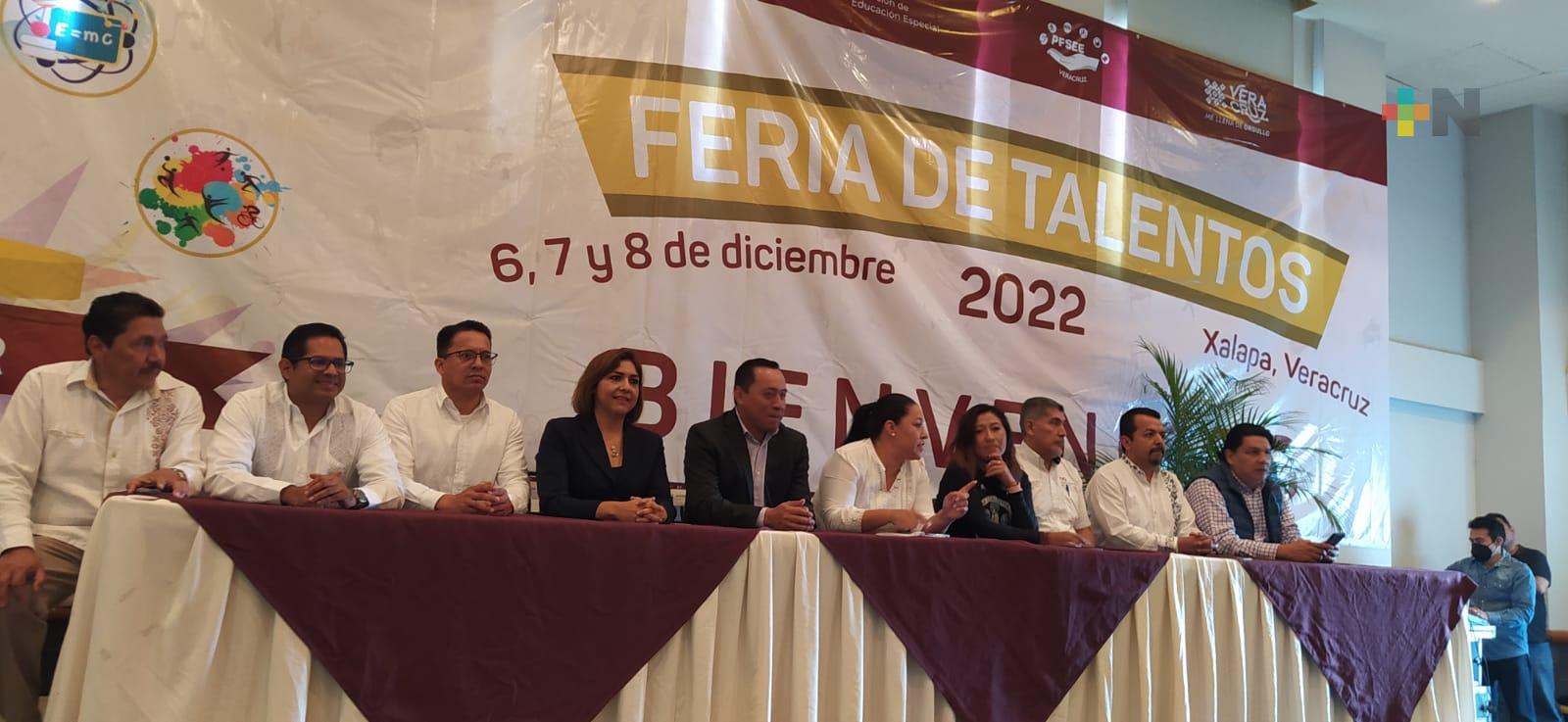 Feria de Talentos en Educación Especial reconoce trabajo de profesores al frente de las aulas