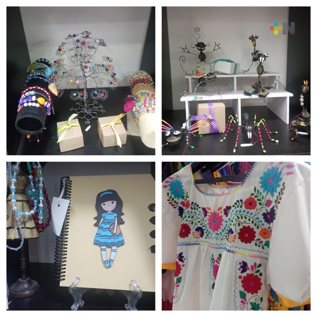 Colectivo «Mexicanísima» de Coatza invita a regalar productos hechos por manos artesanas