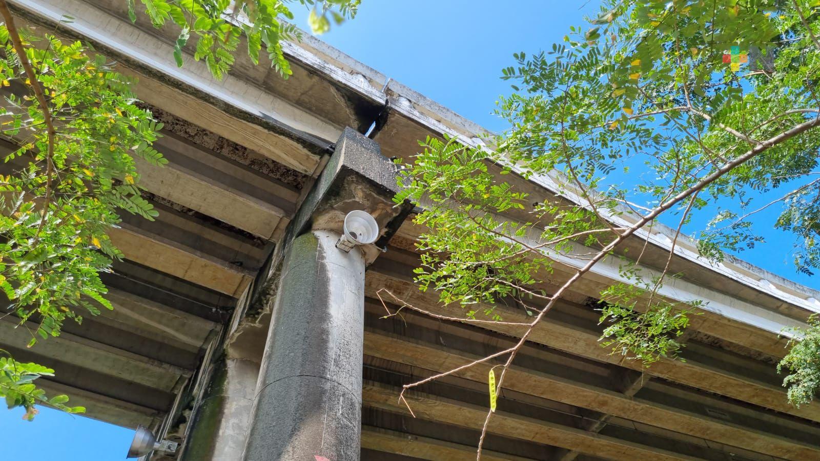 Registran problemas en trabes del puente avenida I de Coatza