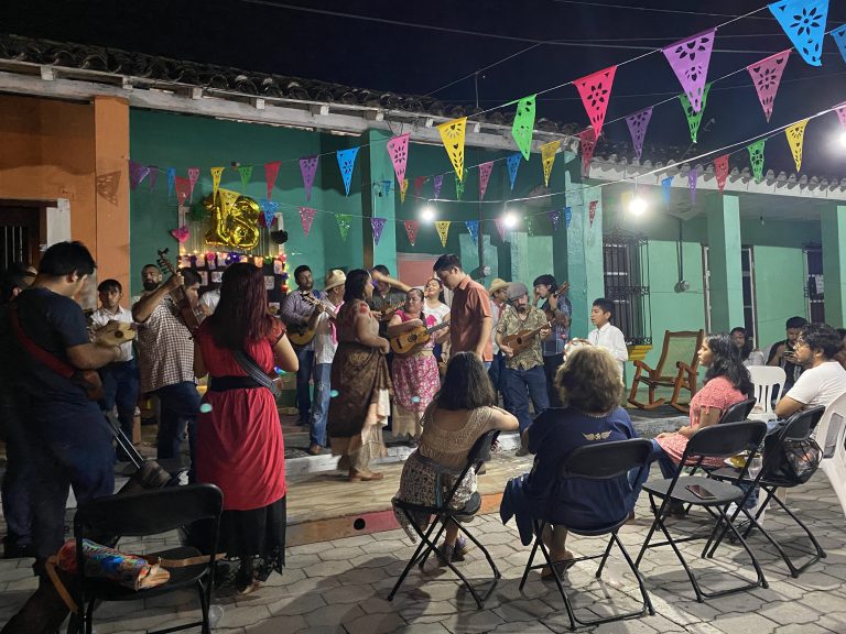 Invita IVEC a disfrutar de la “Posada jarocha” y la “Rama gráfica” del Centro Cultural del Sotavento